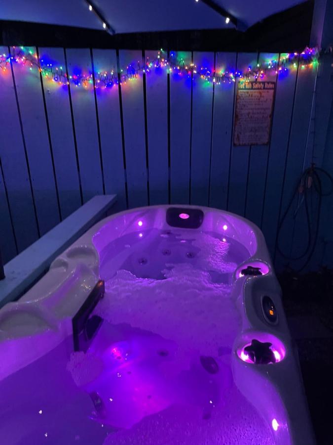 Bankhead Accommodation With Hot Tub Aberdeenshire Gamrie Ngoại thất bức ảnh