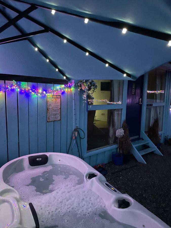 Bankhead Accommodation With Hot Tub Aberdeenshire Gamrie Ngoại thất bức ảnh