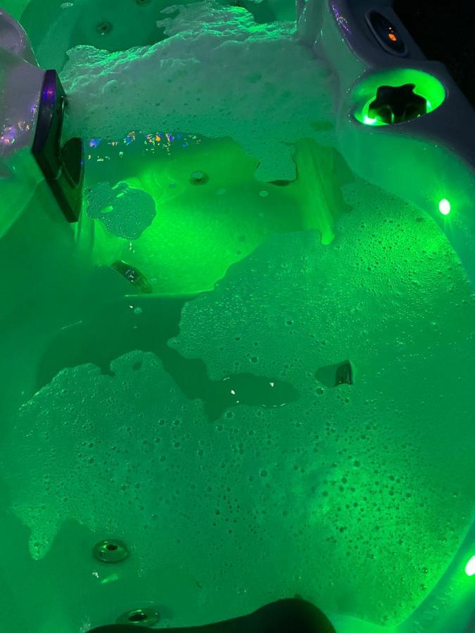 Bankhead Accommodation With Hot Tub Aberdeenshire Gamrie Ngoại thất bức ảnh
