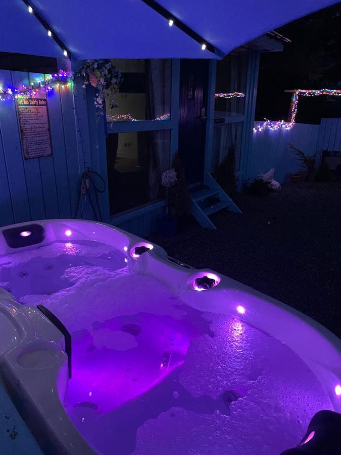 Bankhead Accommodation With Hot Tub Aberdeenshire Gamrie Ngoại thất bức ảnh